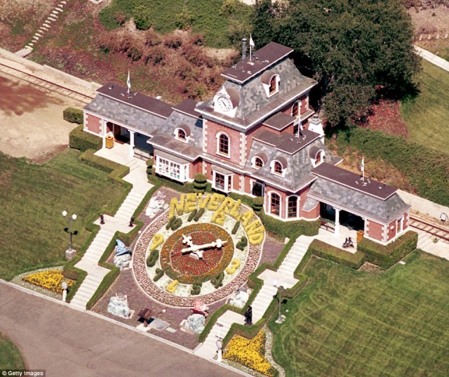 マイケル・ジャクソンの邸宅「ネバーランド」が1億ドルで売り出し